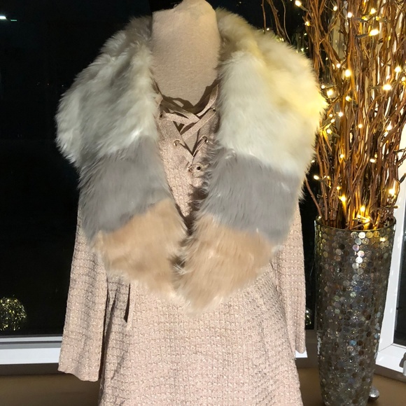 Accessories - NWT Faux Fur Scarf